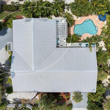 Island Girl West - Heated Pool Porches Beach Gear Walk To Beach Holmes Beach Eksteriør bilde